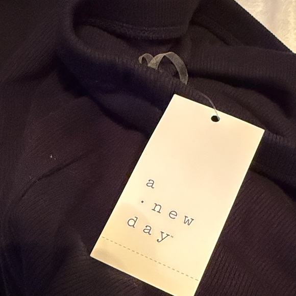 Black Strapless Dress - Picture 8 of 8